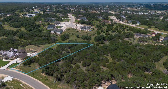 photo 3: 1221 SALT LICK DR, New Braunfels TX 78132