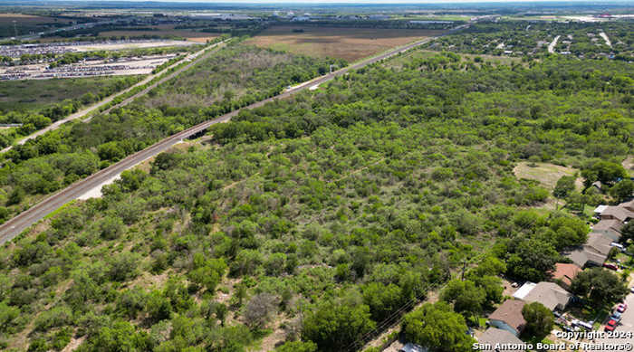 photo 2: QUINTANA RD, San Antonio TX 78242