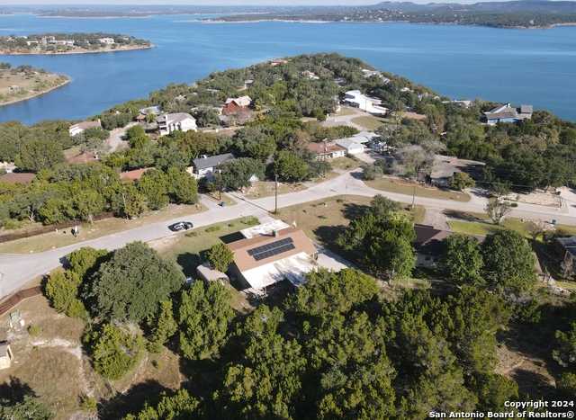 photo 3: 2339 Triple Peak Drive, Canyon Lake TX 78133