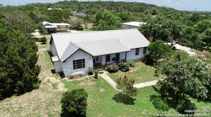 photo 1: 576 ASPEN, Fischer TX 78623