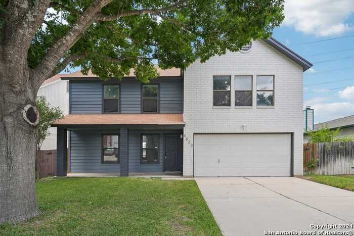 photo 1: 4523 STRADFORD PL, San Antonio TX 78217