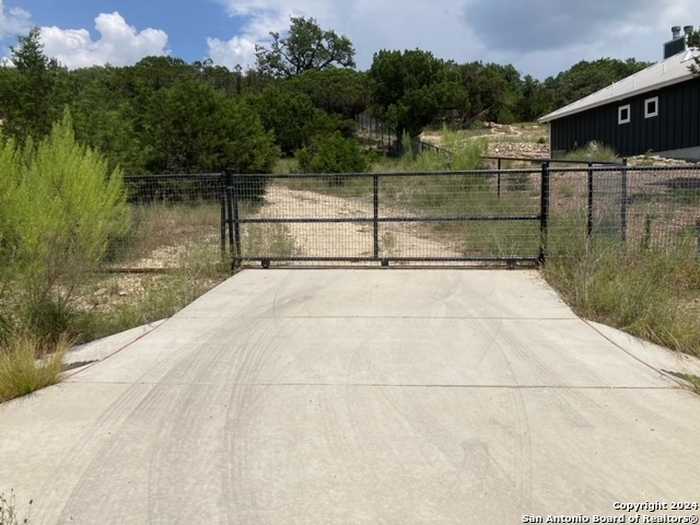 photo 2: 2602 ROCKY RIDGE LOOP, Canyon Lake TX 78133