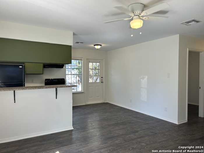 photo 2: 1807 Fresno, San Antonio TX 78201