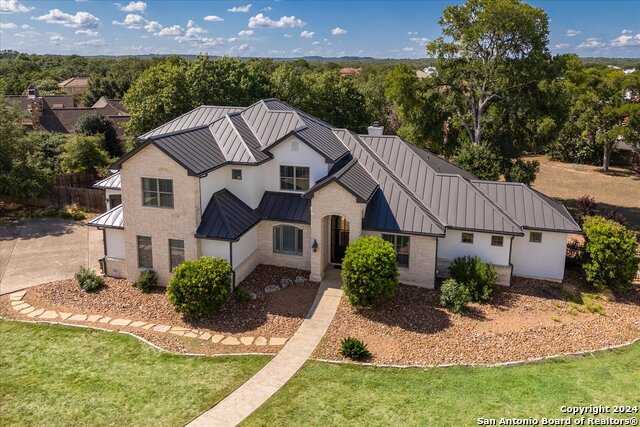 photo 2: 31101 KNOTTY GROVE DR, Fair Oaks Ranch TX 78015