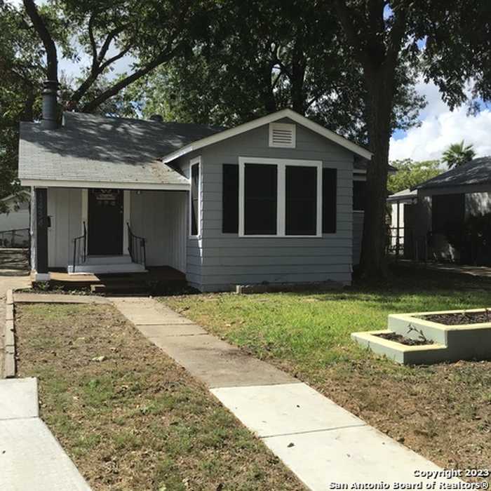 photo 1: 1434 W ELSMERE PL, San Antonio TX 78201