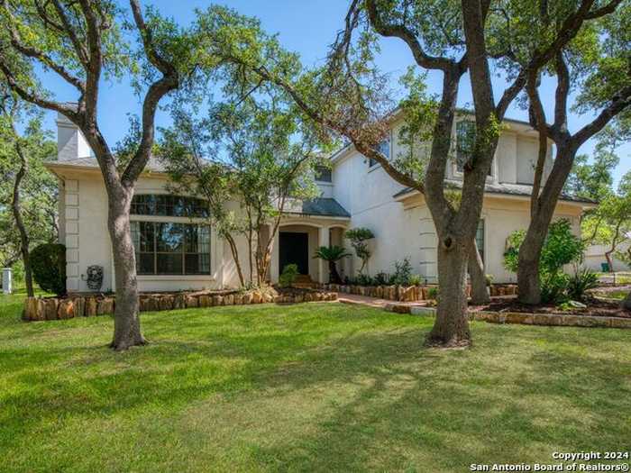 photo 2: 2207 ESTATE VIEW DR, San Antonio TX 78260