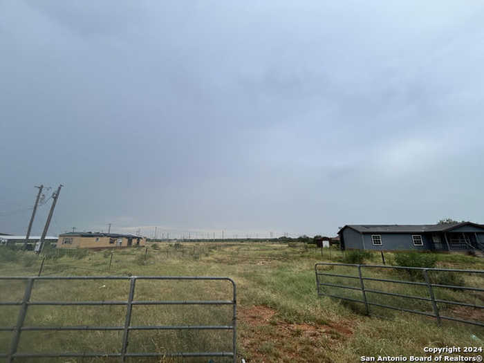 photo 11: 203 county road 1151, Pearsall TX 78061