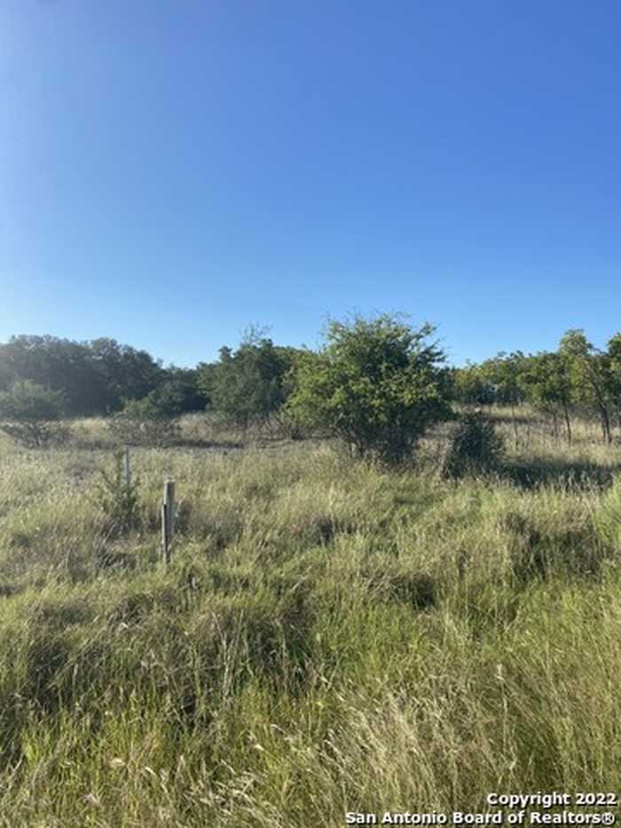 photo 2: 616 Palomino Springs, Bandera TX 78003