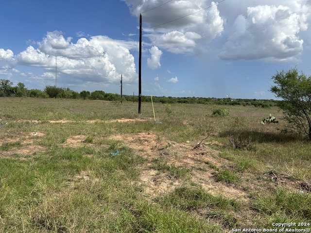 photo 2: Cr 329 Lot 10, Floresville TX 78114