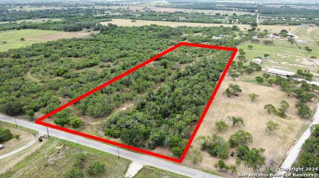 photo 1: SINGLE OAK RD, Seguin TX 78155