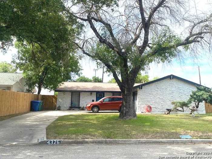 photo 1: 4326 E SUNNYVALE LN, San Antonio TX 78217