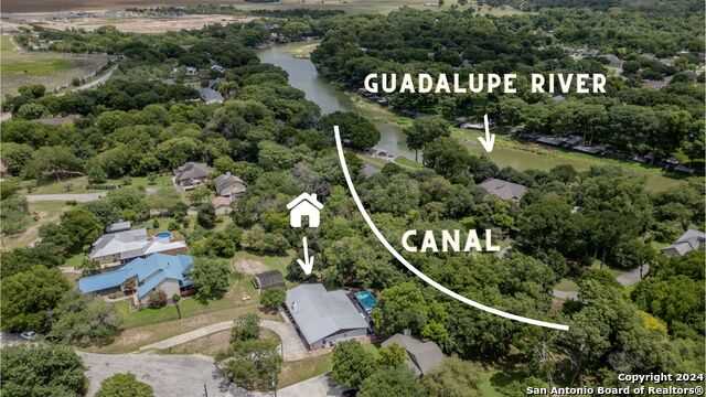 photo 2: 625 RIVER SPRINGS DR, Seguin TX 78155