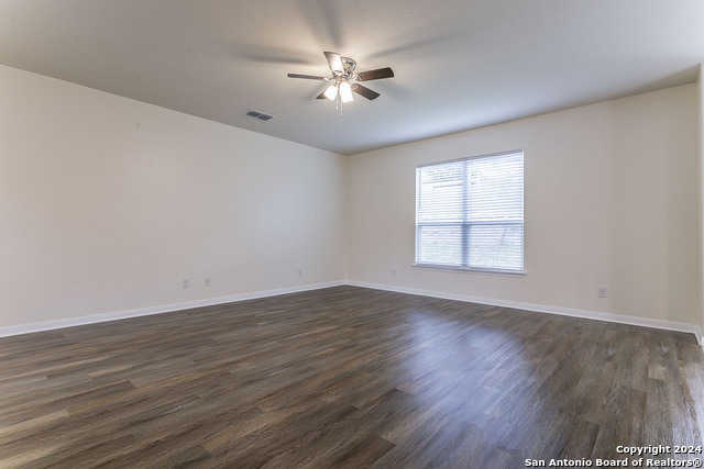 photo 3: 211 AZALEA WAY, New Braunfels TX 78132