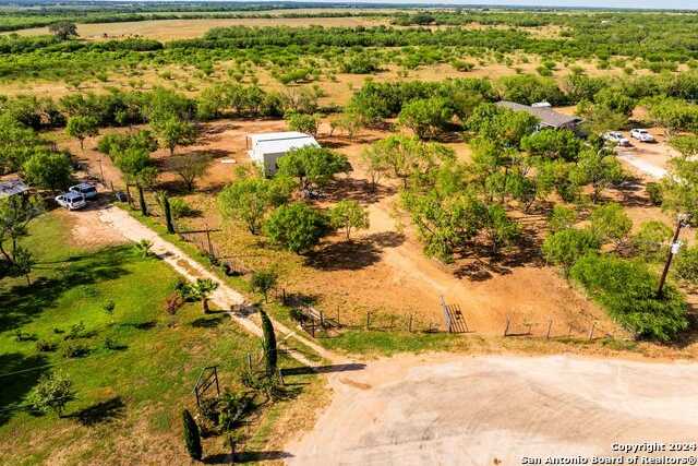 photo 2: 128 County Road 2672, Devine TX 78016