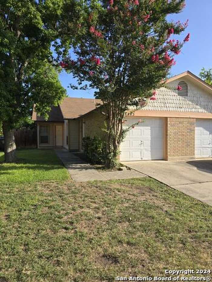 photo 1: 14443-45 EDGEMONT ST, San Antonio TX 78217