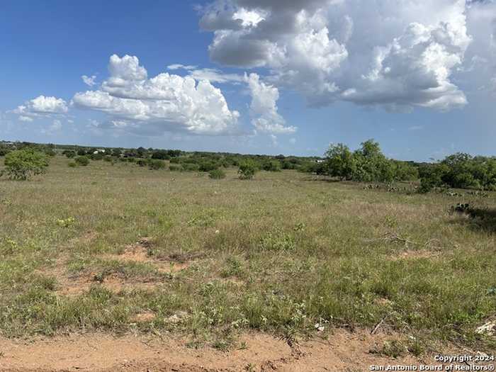 photo 1: Cr 329 Lot 1, Floresville TX 78114