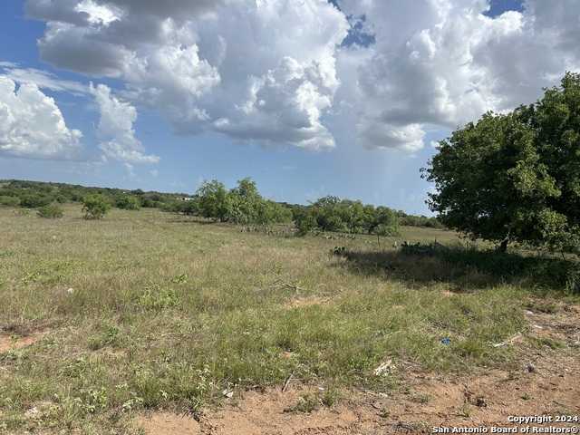 photo 2: Cr 329 Lot 1, Floresville TX 78114