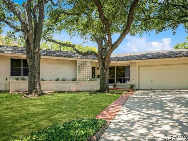 photo 2: 108 LABURNUM DR, San Antonio TX 78209