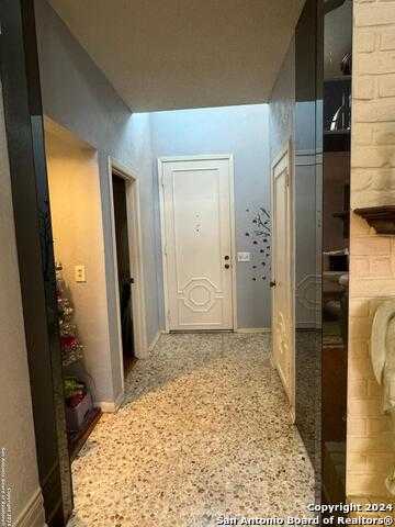 photo 2: 3830 BARRINGTON ST Unit 3830, San Antonio TX 78217