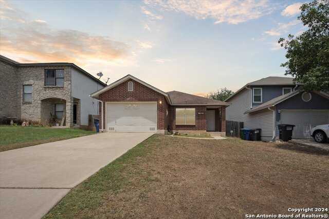 photo 2: 16522 Alwick Ln, San Antonio TX 78247