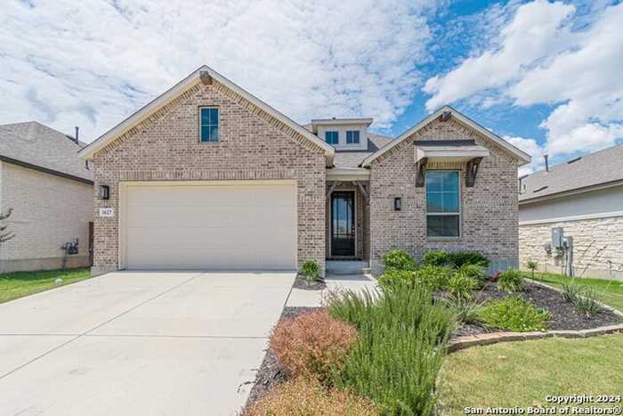 photo 1: 1627 Dirndl, New Braunfels TX 78132