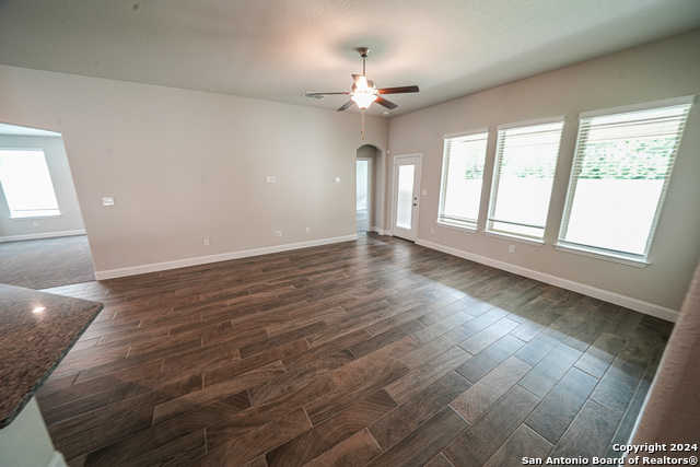 photo 3: 2223 meadow way, New Braunfels TX 78132