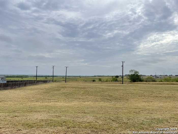 photo 2: LOT 8 ABBOTT CV, St Hedwig TX 78152