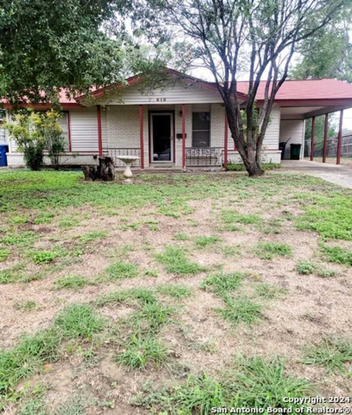 photo 1: 618 Prestwick, San Antonio TX 78223