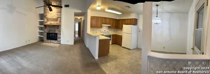 photo 2: 52 oak villa Unit 52, Canyon Lake TX 78133