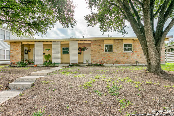 photo 2: 246 EMPORIA BLVD, San Antonio TX 78209