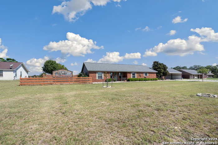 photo 31: 1501 COUNTY ROAD 320, Floresville TX 78114