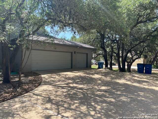 photo 3: 29739 Mellow Wind, Fair Oaks Ranch TX 78015