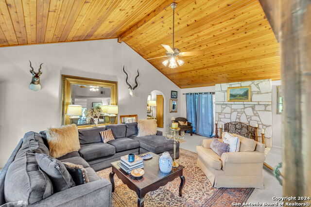 photo 3: 108 BAMBI DR, Boerne TX 78006