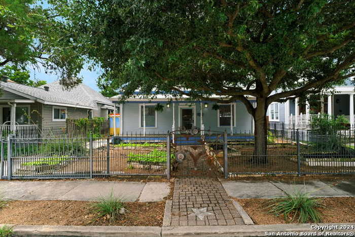 photo 1: 312 E MYRTLE ST, San Antonio TX 78212