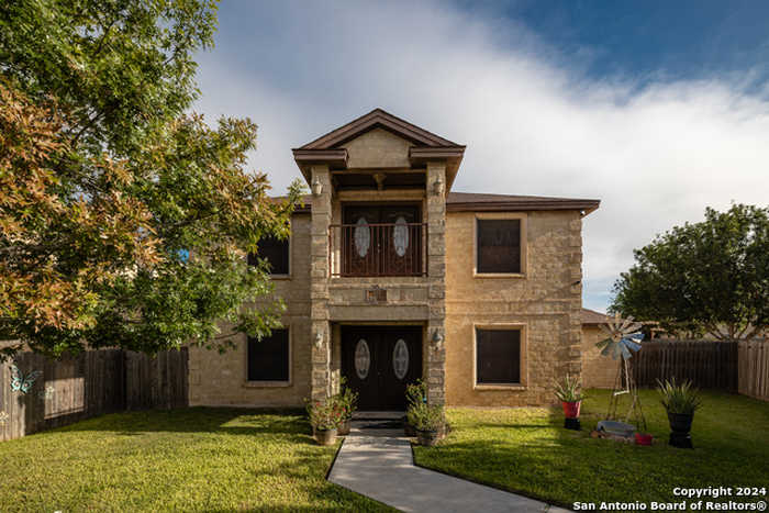 photo 2: 3606 Brumoso Ct, Laredo TX 78046