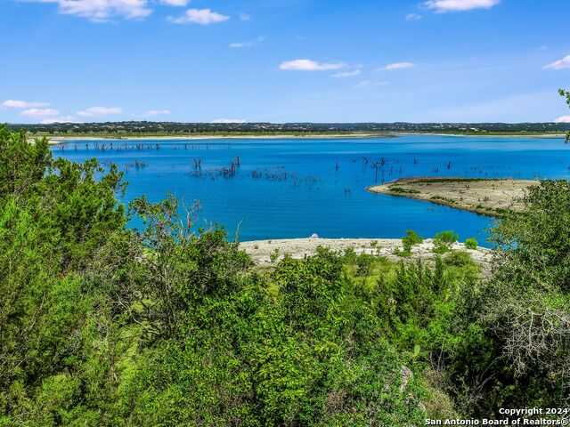 photo 2: 853 GLENN DR, Canyon Lake TX 78133