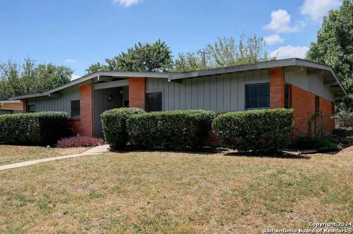 photo 2: 8417 Greenbrier, San Antonio TX 78209