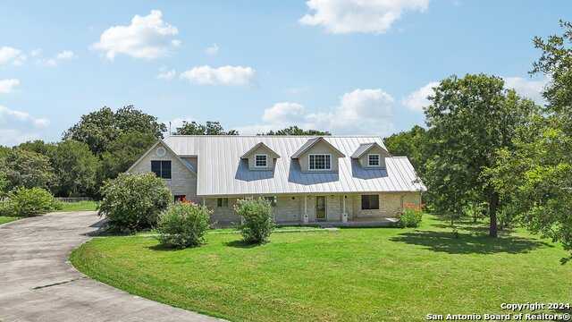 photo 1: 127 oak springs, Seguin TX 78155