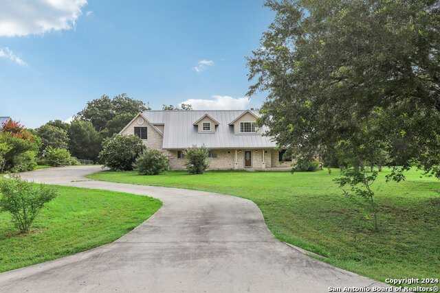 photo 3: 127 oak springs, Seguin TX 78155