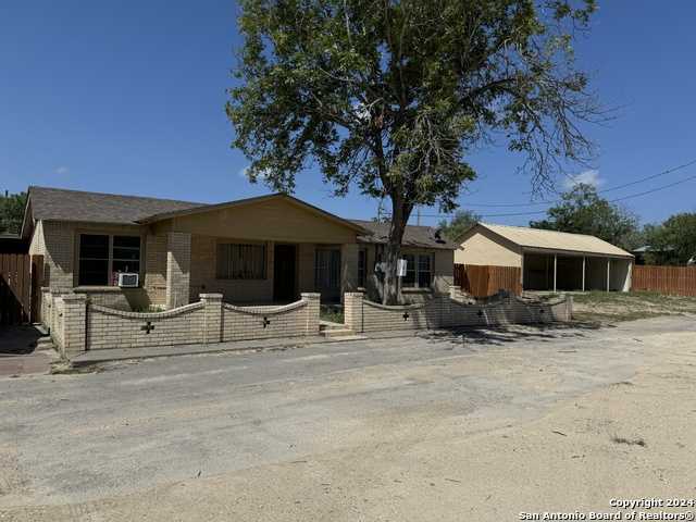 photo 1: 504 W EL PASO ST, Brackettville TX 78832