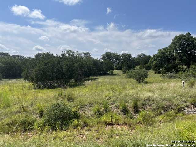 photo 1: 137, 138 Palomino, Bandera TX 78003