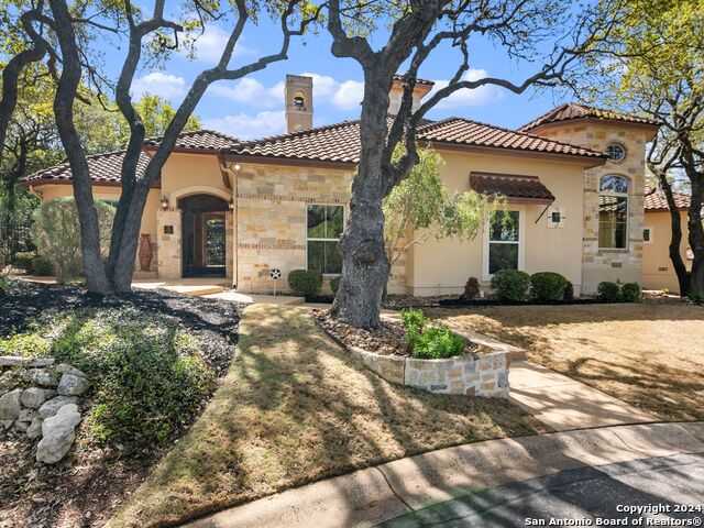 photo 2: 2 VENICE CT, San Antonio TX 78257