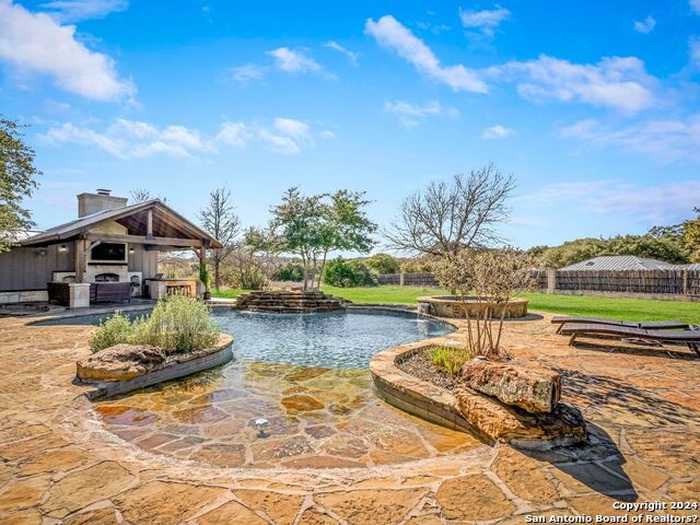 photo 1: 116 DOVE CREST DR, Boerne TX 78006