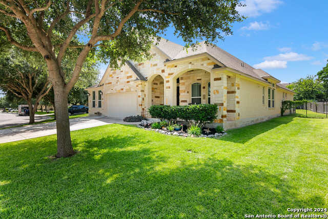 photo 1: 13247 HELOTES CIR, Helotes TX 78023