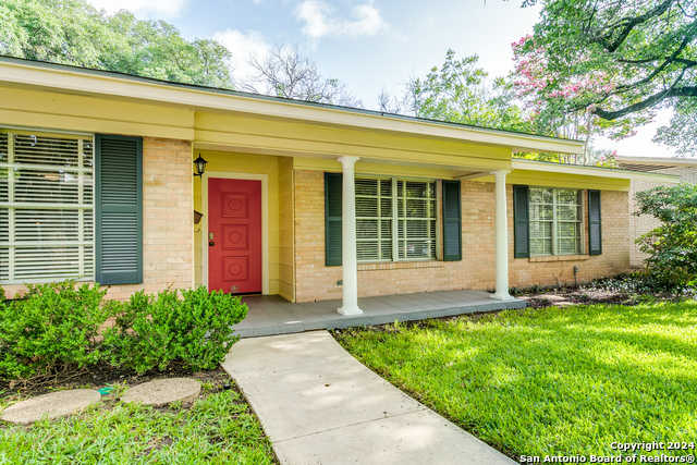 photo 3: 111 BRIGHTWOOD PL, San Antonio TX 78209