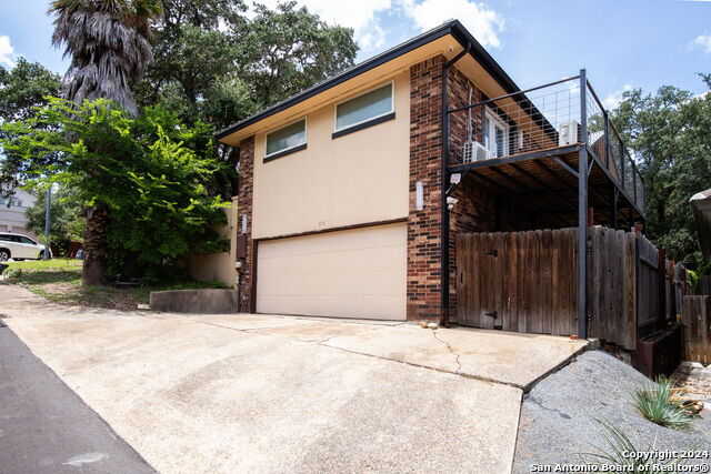 photo 2: 20 DONORE SQUARE, San Antonio TX 78229