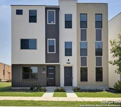 photo 1: 7924 KENNEDY HL Unit 2, San Antonio TX 78235