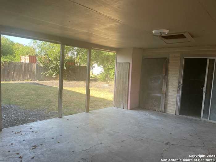 photo 14: 411 YOLANDA DR, San Antonio TX 78228