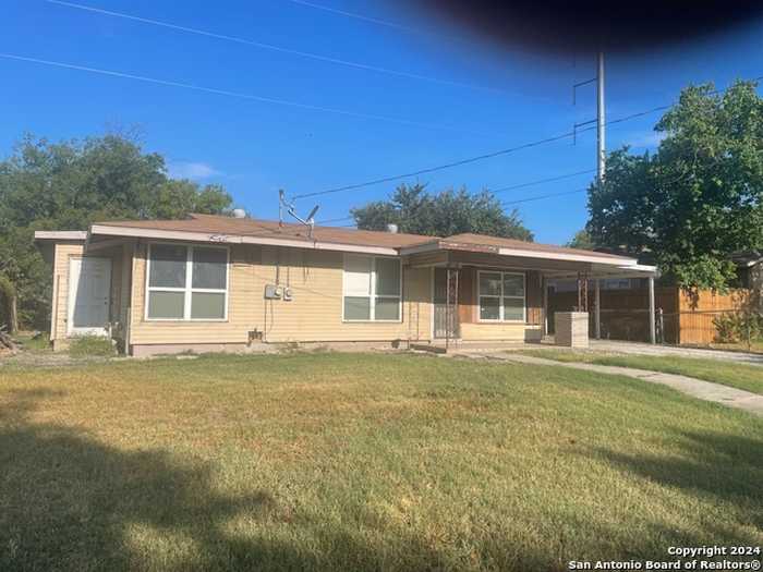 photo 2: 411 YOLANDA DR, San Antonio TX 78228