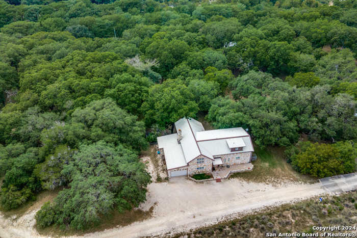 photo 1: 964 FLAT ROCK CIR, Leakey TX 78873